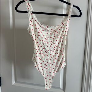 Women's SKIMS  White and Red Heart Print Bodysuit